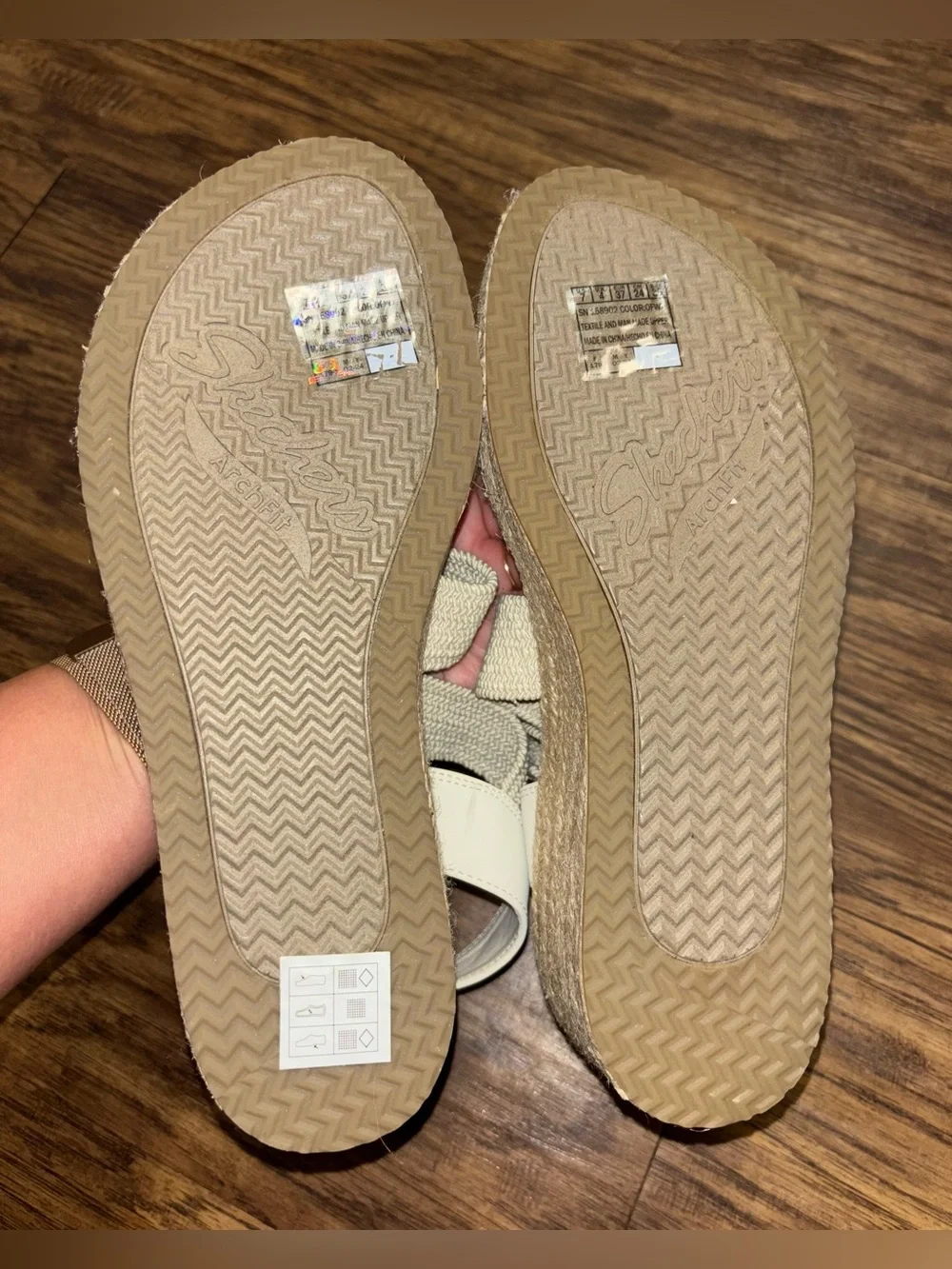 Skechers Martha Stewart Sandals Size 7 NWOT